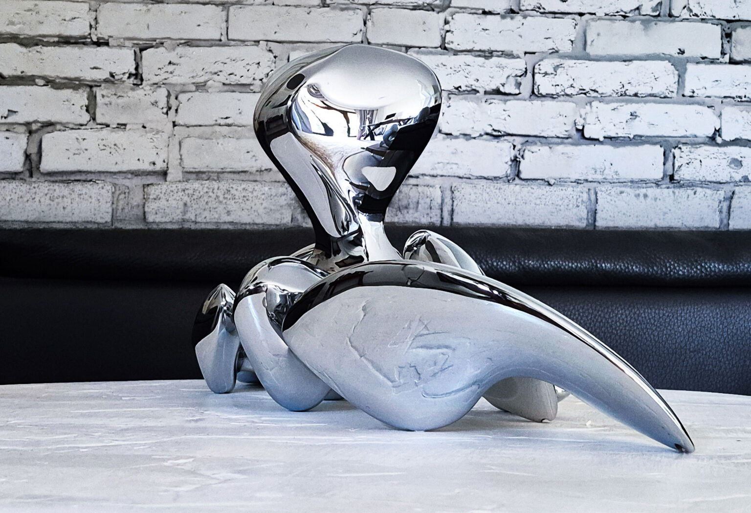 BONES chromed aluminium sculpture made by Katherine-Ann Mueller for specieskam